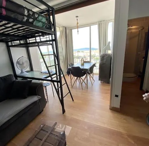 Bord De 25m2 르발카레스